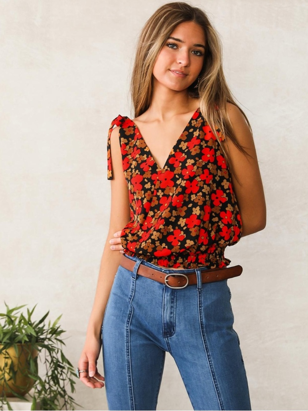 Willow & Root Floral Tie Strap Tank Top Blouse V-Neck Camisole Buckle Top